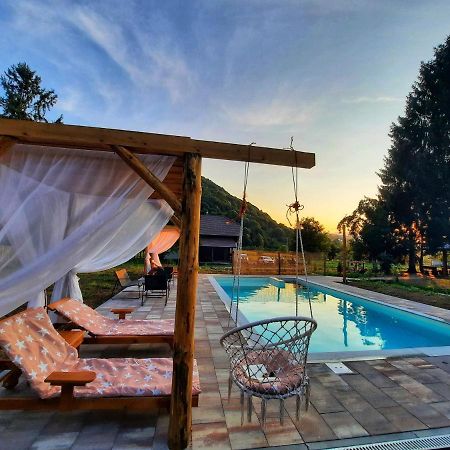 Vacation House Studenac Bihać Buitenkant foto