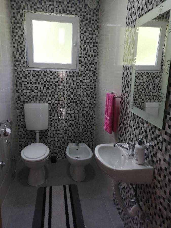 Vacation House Studenac Bihać Buitenkant foto
