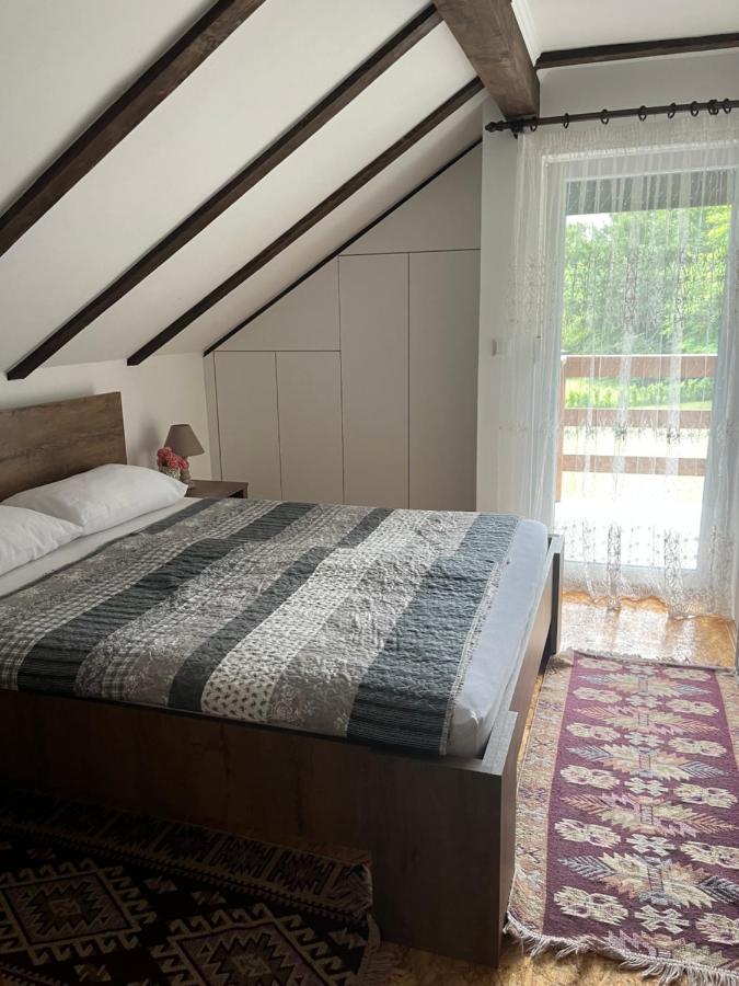 Vacation House Studenac Bihać Buitenkant foto
