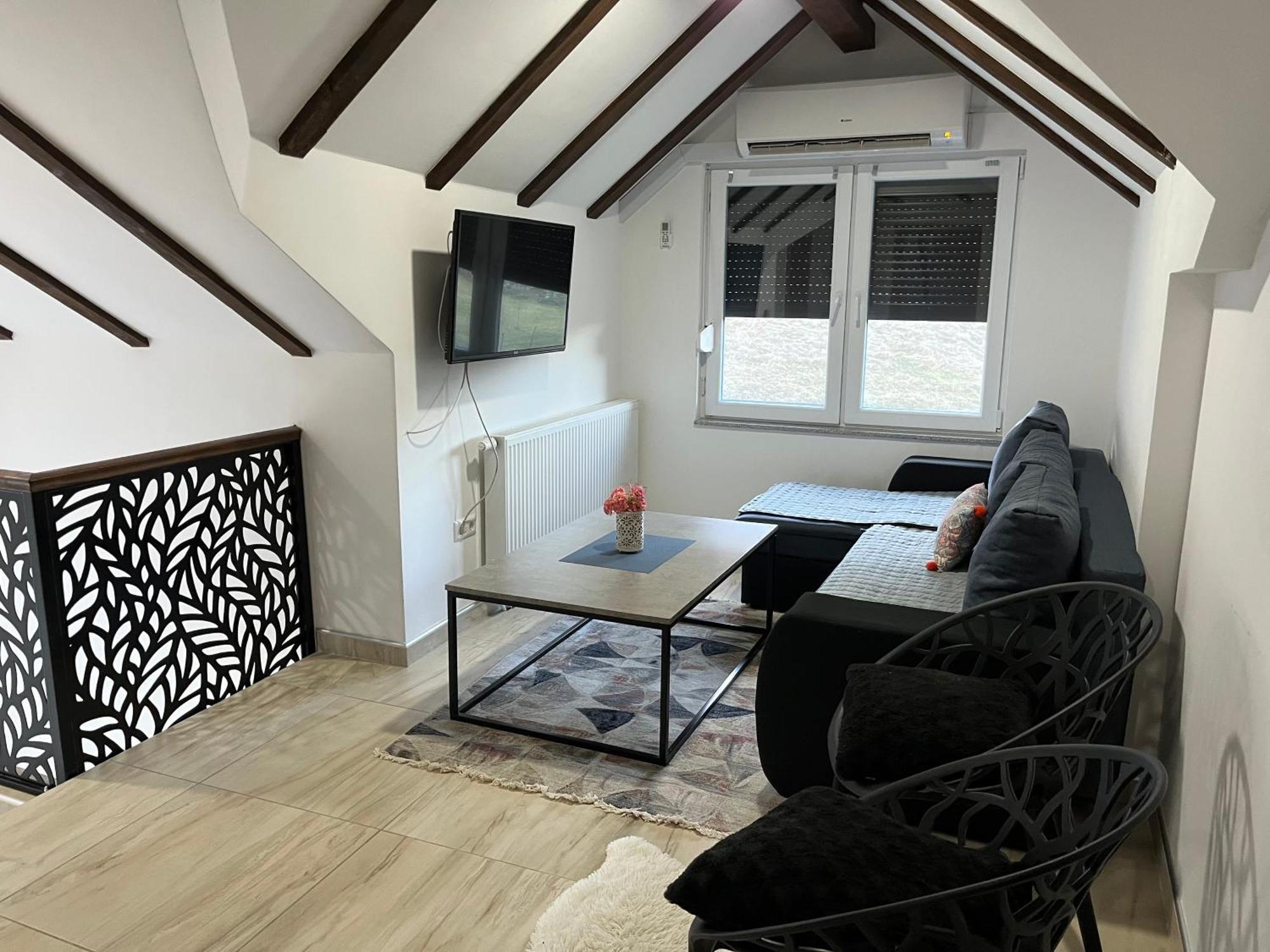 Vacation House Studenac Bihać Buitenkant foto